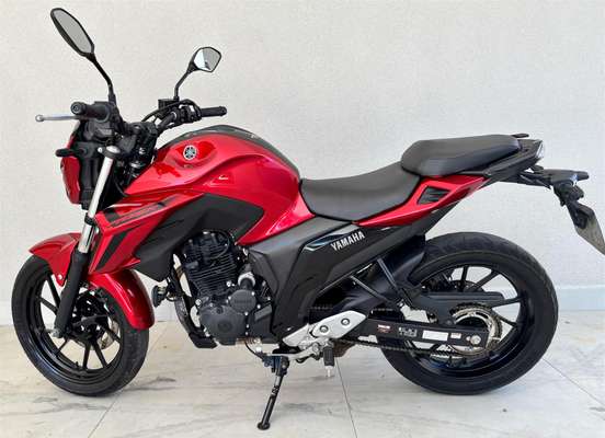 YAMAHA-FZ25 FAZER CONNECTED ABS-2025
