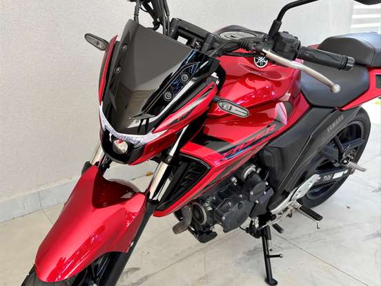 YAMAHA-FZ25 FAZER CONNECTED ABS YAMAHA-FZ25 FAZER CONNECTED ABS-2025