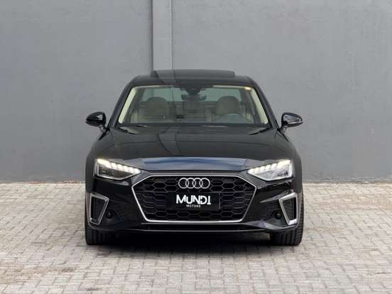 AUDI-A4-2020