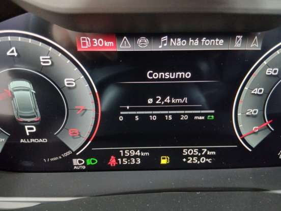 AUDI-Q8-2025