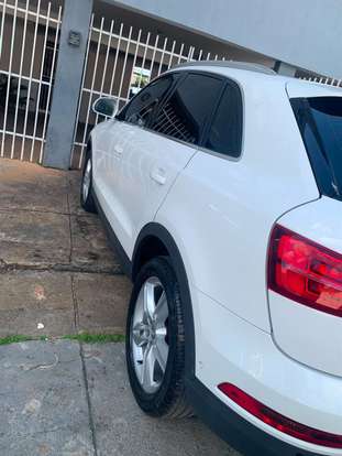 AUDI-Q3-2017