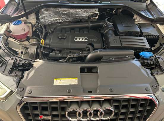 AUDI-Q3-2014