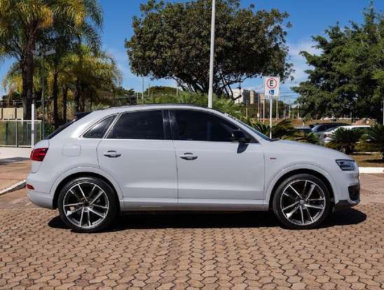 AUDI-Q3-2014