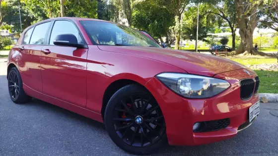 BMW 118i 1.6 URBAN LINE 16V TURBO GASOLINA 4P AUTOMÁTICO