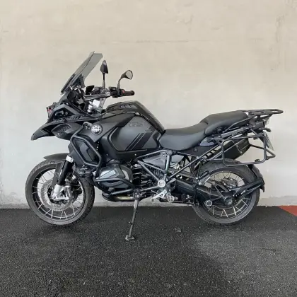 BMW R 1250 GS TRIPLE BLACK BMW R 1250 GS TRIPLE BLACK