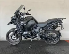 BMW R 1250 GS TRIPLE BLACK BMW R 1250 GS TRIPLE BLACK