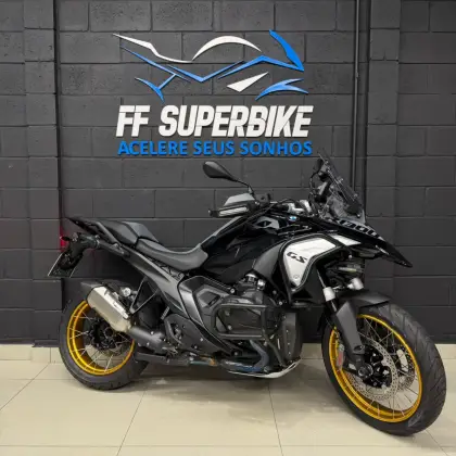 BMW R 1300 GS TRIPLE BLACK BMW R 1300 GS TRIPLE BLACK