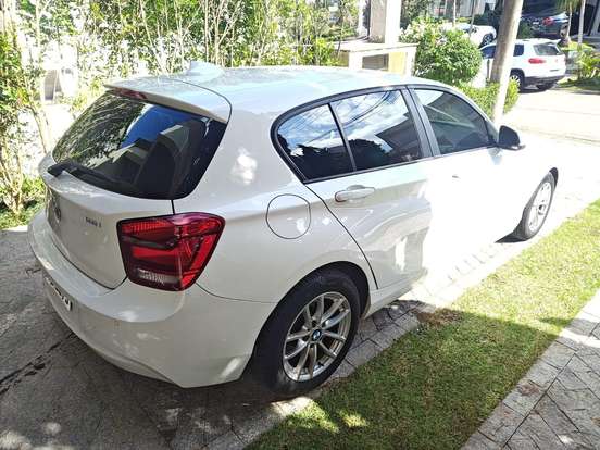 BMW-118i-2014