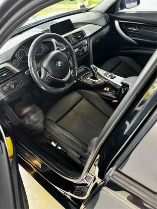 BMW-320i-2016