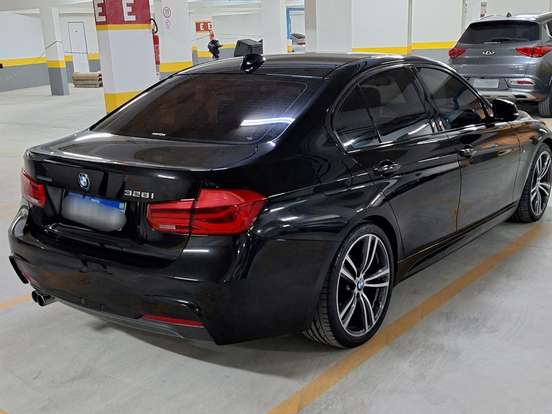 BMW-328i-2.0 M SPORT 16V ACTIVEFLEX 4P AUTOMÁTICO BMW-328i-2016