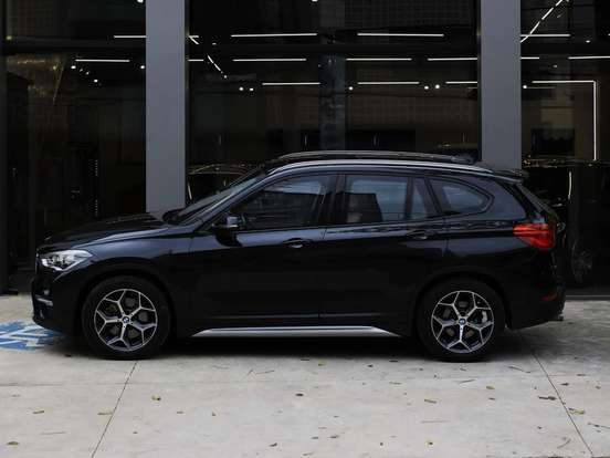 BMW-X1-2.0 16V TURBO ACTIVEFLEX SDRIVE20I X-LINE 4P AUTOMÁTICO BMW-X1-2018