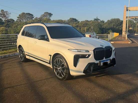 BMW-X7-4.4 V8 GASOLINA M60i STEPTRONIC BMW-X7-2023