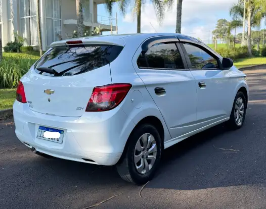 CHEVROLET-ONIX-2019