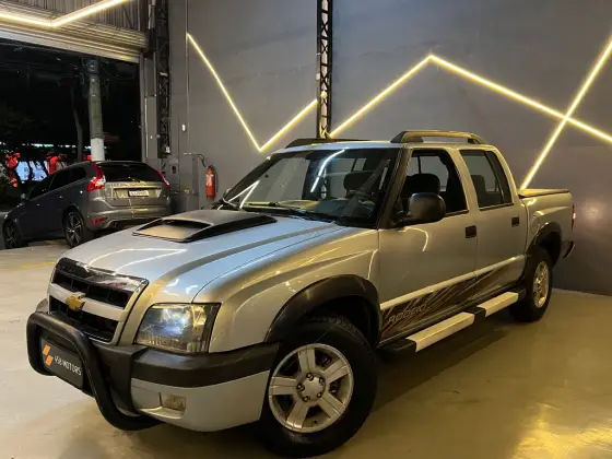 CHEVROLET S10 2.4 MPFI RODEIO 4X2 CD 8V FLEX 4P MANUAL