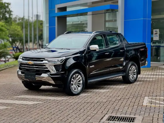 CHEVROLET S10 2.8 16V TURBO DIESEL HIGH COUNTRY CD 4X4 AUTOMÁTICO CHEVROLET S10 2.8 16V TURBO DIESEL HIGH COUNTRY CD 4X4 AUTOMÁTICO