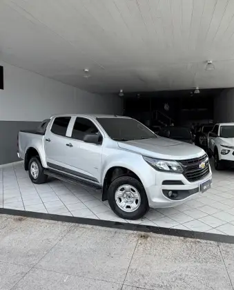 CHEVROLET S10 2.8 LS 4X4 CD 16V TURBO DIESEL 4P MANUAL CHEVROLET S10 2.8 LS 4X4 CD 16V TURBO DIESEL 4P MANUAL
