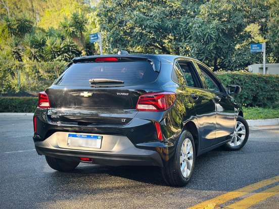 CHEVROLET-ONIX-2020