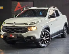 FIAT TORO 2.0 16V TURBO DIESEL ULTRA 4WD AT9 FIAT TORO 2.0 16V TURBO DIESEL ULTRA 4WD AT9