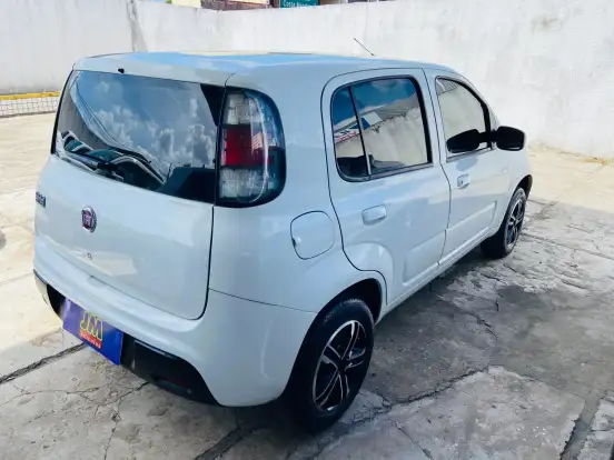 FIAT-UNO-2016