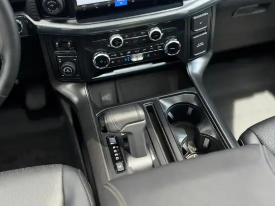 FORD-F-150-2025