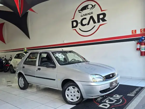 FORD FIESTA 1.0 MPI STREET 8V GASOLINA 4P MANUAL FORD FIESTA 1.0 MPI STREET 8V GASOLINA 4P MANUAL