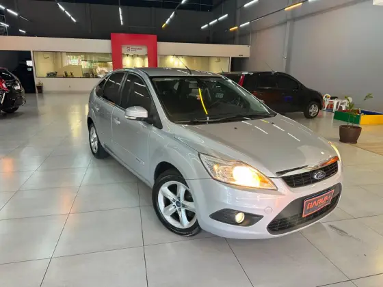 FORD FOCUS 2.0 16V FLEX 4P AUTOMÁTICO FORD FOCUS 2.0 16V FLEX 4P AUTOMÁTICO