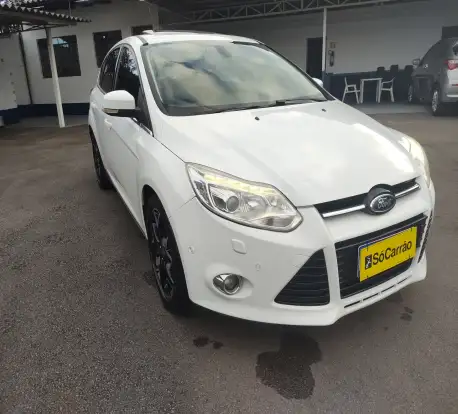 FORD-FOCUS-2014