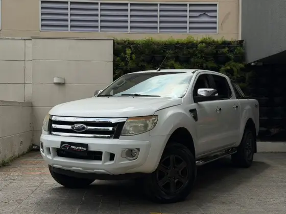 FORD RANGER 3.2 XLT 4X4 CD 20V DIESEL 4P AUTOMÁTICO FORD RANGER 3.2 XLT 4X4 CD 20V DIESEL 4P AUTOMÁTICO