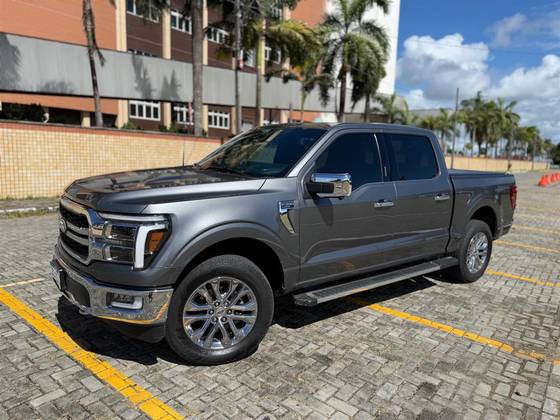FORD F-150 5.0 V8 GASOLINA CD LARIAT FX4 AUTOMÁTICO