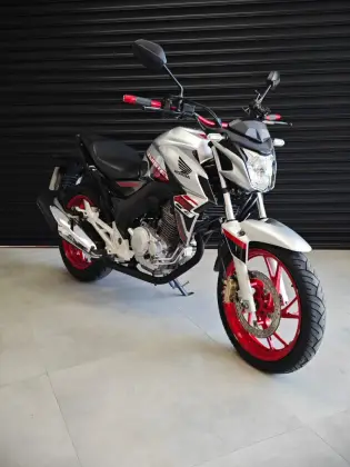 HONDA CB TWISTER 