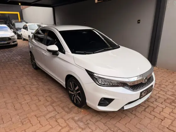 HONDA CITY 1.5 i-VTEC FLEX HATCH TOURING CVT HONDA CITY 1.5 i-VTEC FLEX HATCH TOURING CVT