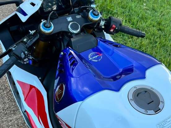 HONDA-CBR 1000RR-R FIREBLADE SP HONDA-CBR 1000RR-R FIREBLADE SP-2023