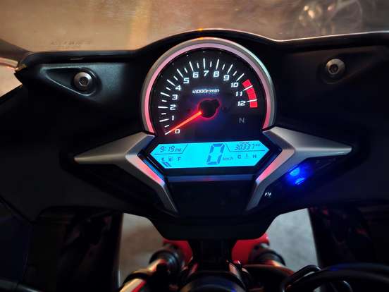 HONDA-CBR 250R-2012