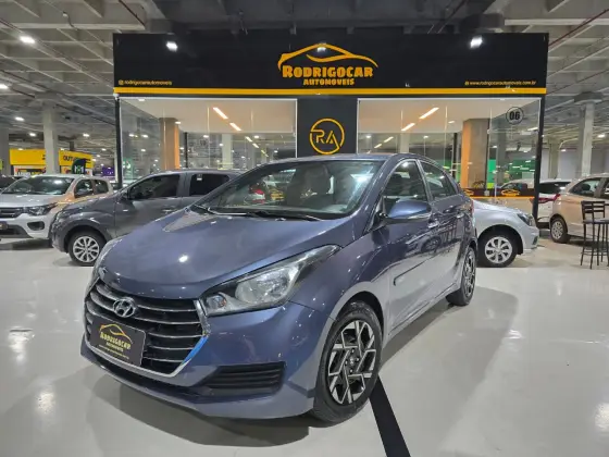 HYUNDAI HB20S 1.0 COMFORT PLUS 12V FLEX 4P MANUAL