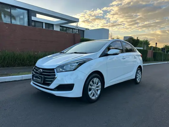 HYUNDAI HB20S 1.0 COMFORT PLUS 12V FLEX 4P MANUAL HYUNDAI HB20S 1.0 COMFORT PLUS 12V FLEX 4P MANUAL