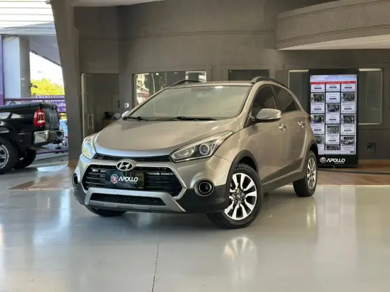 HYUNDAI HB20X 1.6 16V PREMIUM FLEX 4P AUTOMÁTICO HYUNDAI HB20X 1.6 16V PREMIUM FLEX 4P AUTOMÁTICO