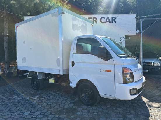 HYUNDAI-HR-2.5 LONGO SEM CAÇAMBA 4X2 16V 130CV TURBO INTERCOOLER DIESEL 2P MANUAL HYUNDAI-HR-2018