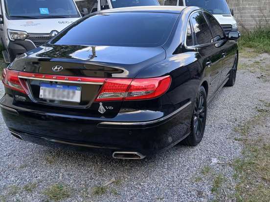 HYUNDAI-AZERA-2010