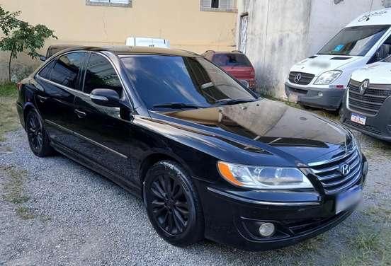 HYUNDAI-AZERA-2010