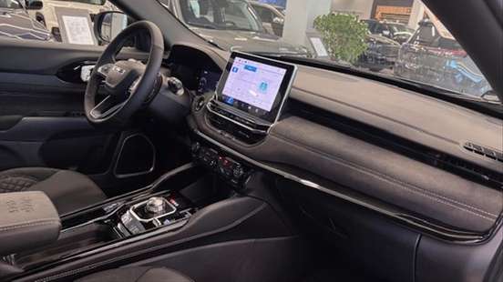 JEEP-COMMANDER-2026