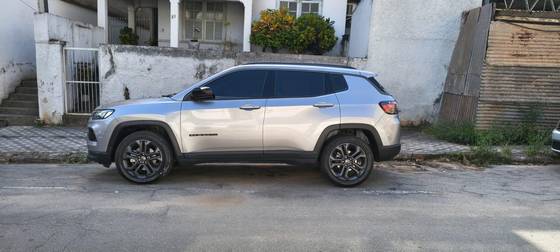 JEEP COMPASS 1.3 T270 TURBO FLEX LONGITUDE AT6