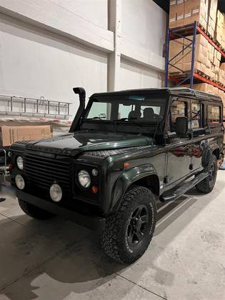 LAND ROVER DEFENDER 2.5 STD 110 4X4 TURBO DIESEL 4P MANUAL