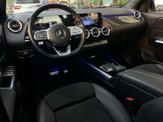MERCEDES-BENZ-GLA 200-2022