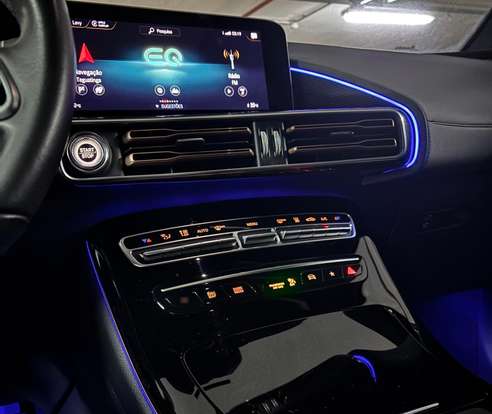 MERCEDES-BENZ-EQC 400-2020