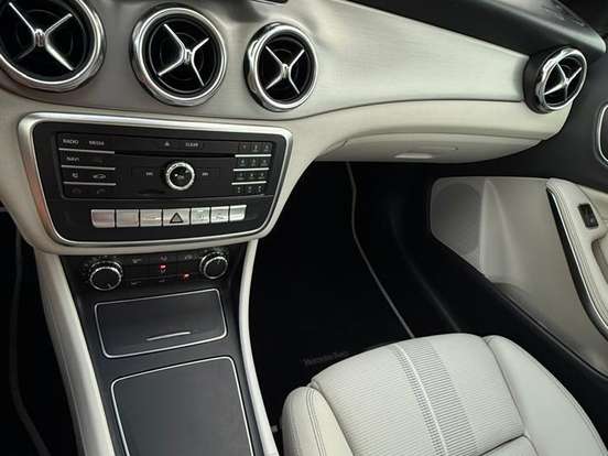 MERCEDES-BENZ-GLA 200-1.6 CGI FLEX ADVANCE 7G-DCT MERCEDES-BENZ-GLA 200-2019