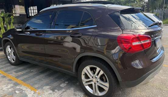 MERCEDES-BENZ-GLA 200-2015