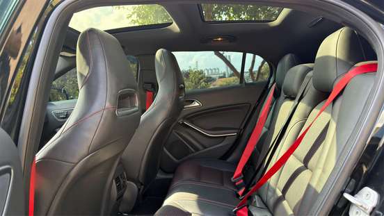 MERCEDES-BENZ-GLA 45 AMG-2015