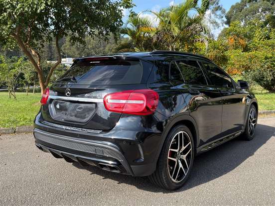 MERCEDES-BENZ-GLA 45 AMG-2.0 16V TURBO GASOLINA 4P AUTOMÁTICO MERCEDES-BENZ-GLA 45 AMG-2015
