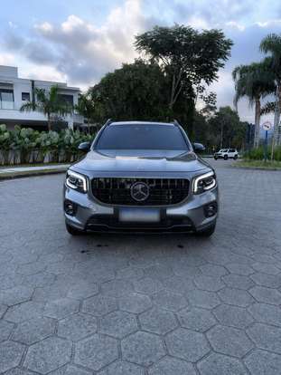 MERCEDES-BENZ-GLB 200-2021