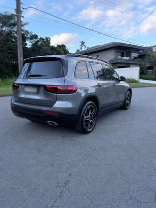 MERCEDES-BENZ-GLB 200-2021